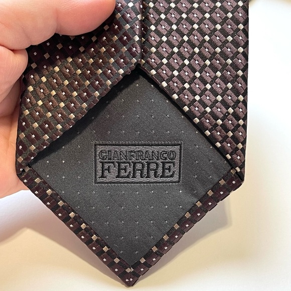 Gianfranco Ferre Mens 100% Silk Tie Made In Italy - Picture 2 of 7
